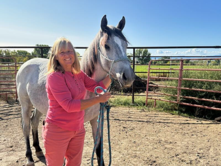 Kathy DeGonia portrait with horse